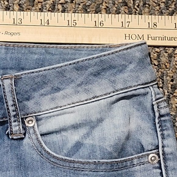 Maurice's Light Wash Size 12 Denim Jeans - Picture 9 of 14